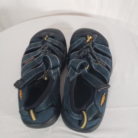 Keens Dark Green Sandals Sz 3 - Picture 5 of 8